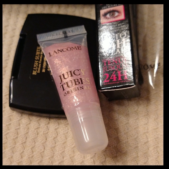 7PC 🔥Lancome A Parisian Wanderlust Eye and Face Palette with Brush, 16 Shades🔥 - Picture 7 of 13